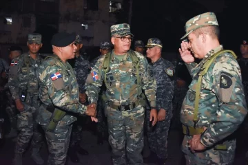 Comandante-General-del-Ejercito-encabeza-en-este-fin-de-semana-apoyo-PN-en-Santo-Domingo-y-Santiago-728x485