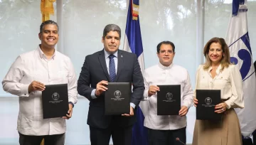 Becarán estudiantes de excelencia académica y escasos recursos