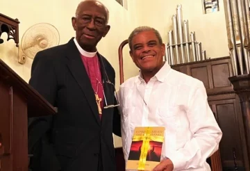 El-Rev.-Telesforo-Isaac-y-Adalberto-Martinez