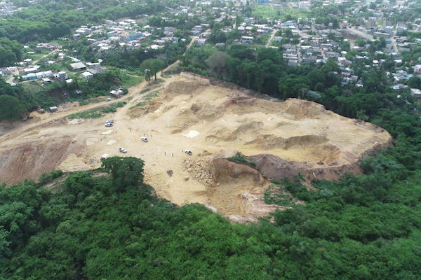Medio Ambiente confisca tres retroexcavadoras en una mina ilegal