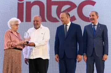 INTEC recibe reconocimiento a la Innovación Académica