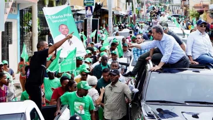 Leonel agenda sábado de caravanas y domingo en Santiago proclamado candidatos