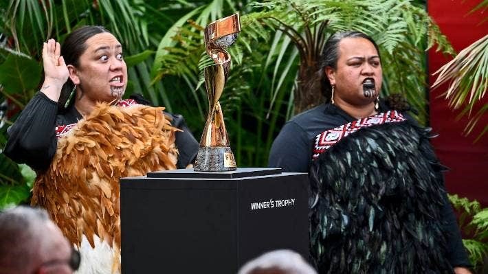 Mujeres-maories-representando-una-haka-en-la-inauguracion-de-AU-NZ-2023