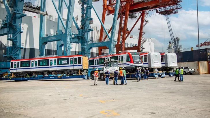 Llegan nuevos vagones para ampliación del Metro de Santo Domingo