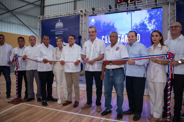 Presidente Abinader inaugura cinco nuevas obras en Puerto Plata