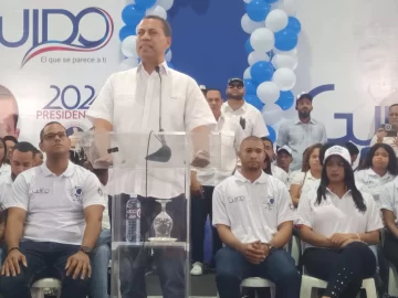 “Conmigo, el cambio será para todos”, dice Guido al anunciar candidatura presidencial