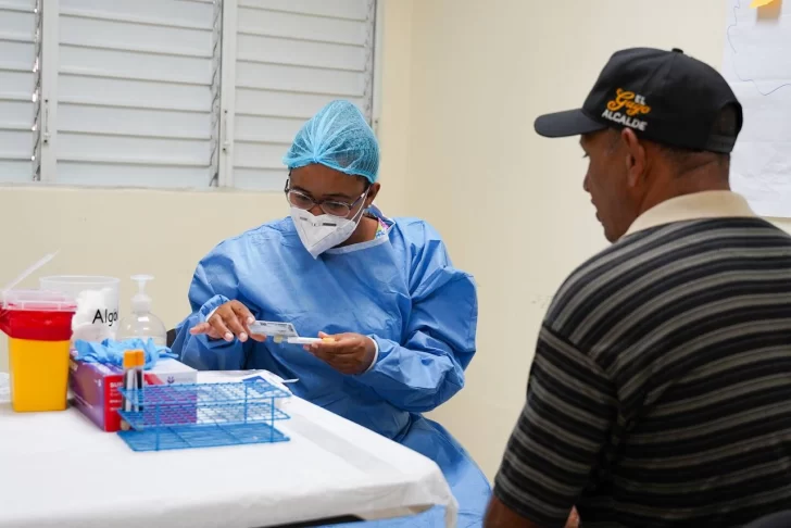 Realizan operativo médico en Villa Altagracia