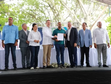 Entregan RD$ 85 millones en Rutas Mipymes en Moca