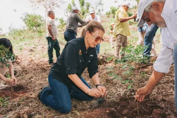 Reforestan área protegida privada en Azua