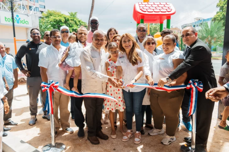 Inauguran parque Villa Juana en homenaje a Leo Corporán