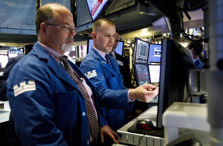 Wall Street cierra en rojo por segundo día, pero con pérdidas mucho menores
