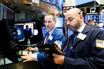 Wall Street abre en rojo y el Dow Jones baja un 0,13 %