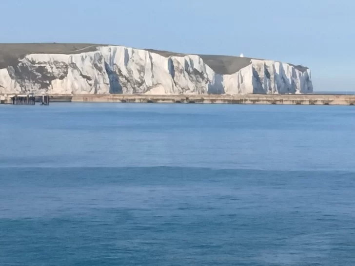 Acantilados-de-Dover-Inglaterra.-728x546