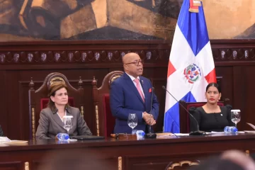 Alfredo Pacheco presenta informe de gestión en el que resalta logros del período 2022-2023