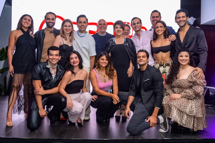 Elenco-del-musical-Grease-728x484