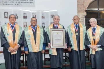 Dr. José Joaquín Puello Herrera recibe el Laudatio Académica, la más alta distinción de la Academia de Ciencias