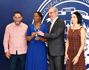Presidente Abinader encabeza acto de entrega apartamentos a dominicanos en NY