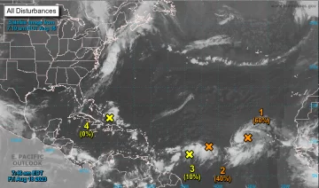 Meteorólogos de EE.UU. vigilan cuatro áreas de baja presión en el Atlántico