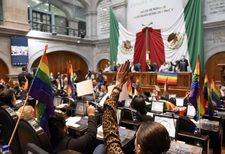 Primera boda igualitaria de dos reos sentenciados se celebra en México