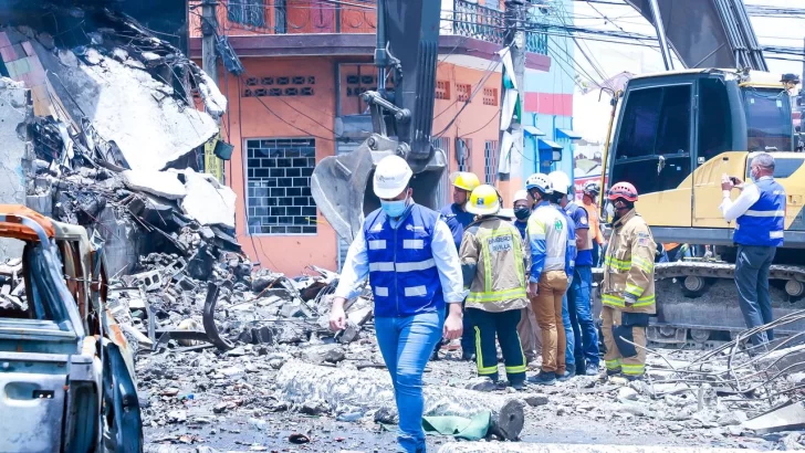 Oficina de Evaluación Sísmica Despliega estudia los efectos de explosión de San Cristóbal