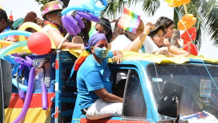 El colectivo LGBTIQ dominicano celebra caravana del orgullo y pide justicia por víctimas