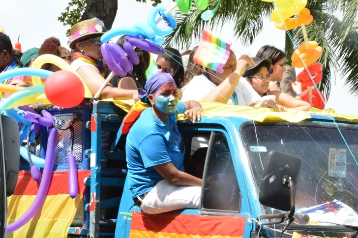 El colectivo LGBTIQ dominicano celebra caravana del orgullo y pide justicia por víctimas