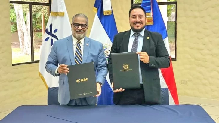 RD y El Salvador fortalecen relaciones de transporte aéreo