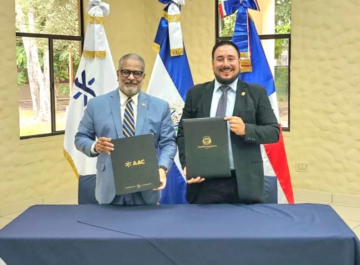 RD y El Salvador fortalecen relaciones de transporte aéreo