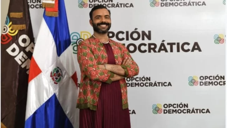 Activista gay Juanjo Cid presenta su propuesta para regidor del Distrito Nacional