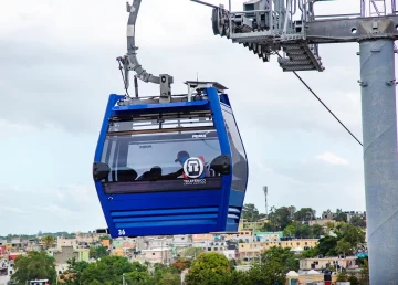 Debido a lluvias de tormenta Franklin, suspenden servicio del Teleférico de Santo Domingo