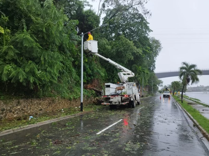 Edeeste informa 25 circuitos afectados por tormenta Franklin