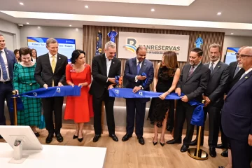 Abinader inaugura oficina de Banreservas en Nueva York