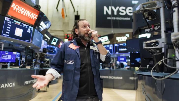 Wall Street abre en verde y el Dow Jones sube un 0.51%