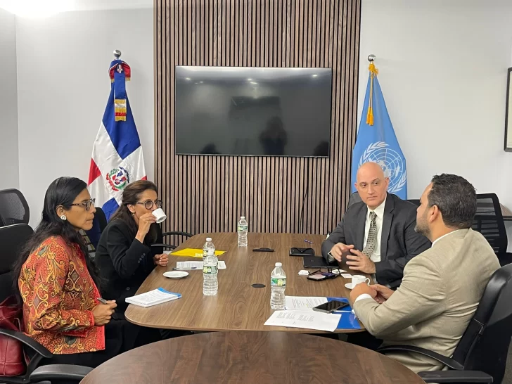 Delegación dominicana se reúne con equipo de la ONU para abordar prevención violencia contra la niñez