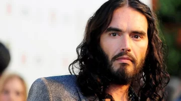 Russell Brand, el controvertido actor y YouTuber británico en el centro de un escándalo por las acusaciones de agresión sexual en su contra