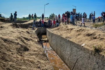 Escarbando: Comisión de la OEA visita frontera dominico haitiana