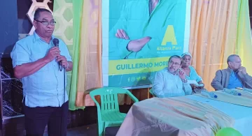 Alianza País proclama candidato a regidor al profesor Juan Francisco Tavárez (El Chino)