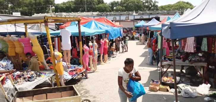 Ante crisis en la frontera Dajabón, se desploman ventas mercado pulgas Santiago