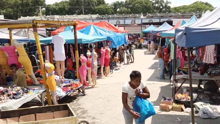 Ante crisis en la frontera Dajabón, se desploman ventas mercado pulgas Santiago