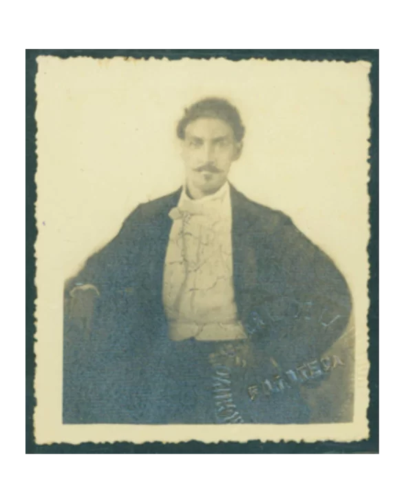 Carlos-de-Lora-uno-de-los-martires-de-Santiago-del-17-de-abril-de-1863.-Archivo-del-Historiador-Garcia--587x728