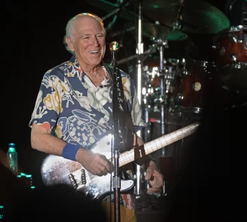 Fallece a los 76 años el cantante estadounidense Jimmy Buffett, autor de 