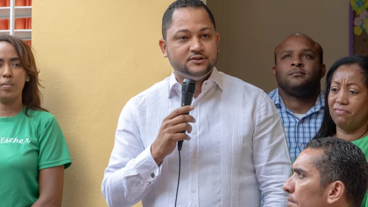 Leandro Mieses propone la creación de un patronato escolar en cada centro del país