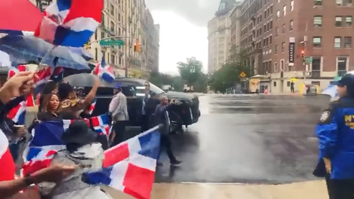 Protestas de dominicanos y haitianos a favor y en contra de Abinader en NY