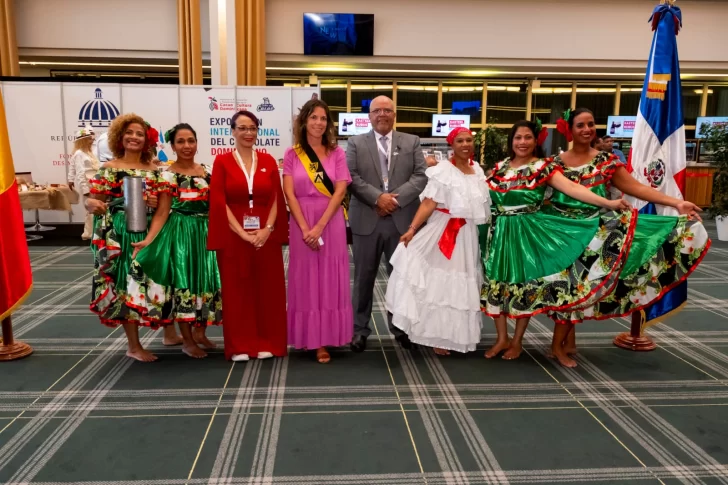 Cónsul de RD en Amberes inaugura feria turística Belgium Dominicana