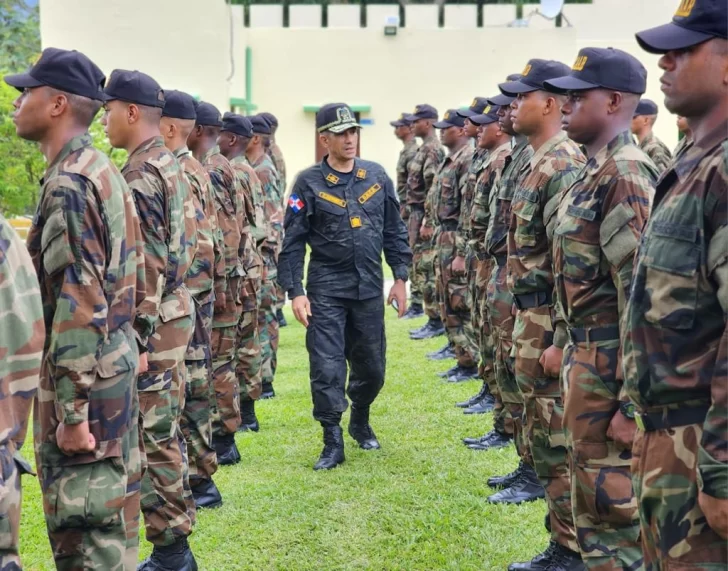 Presidente DNCD supervisa promoción aspirantes agentes antinarcóticos y binomios caninos 