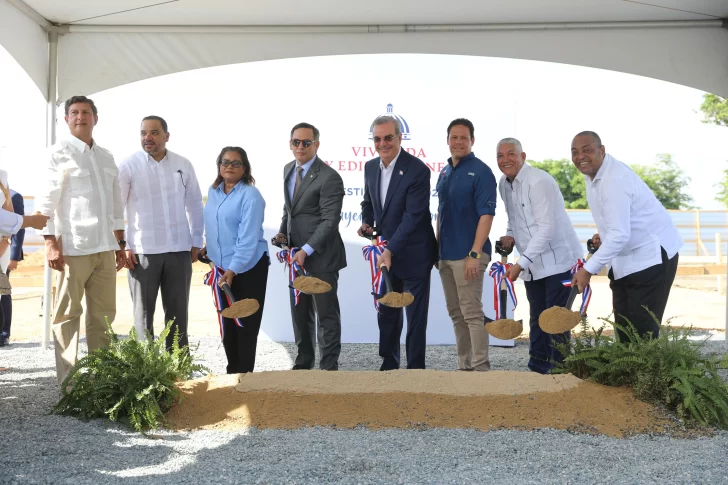 Abinader inicia trabajos construcción edificio Ciudad Judicial de SDO