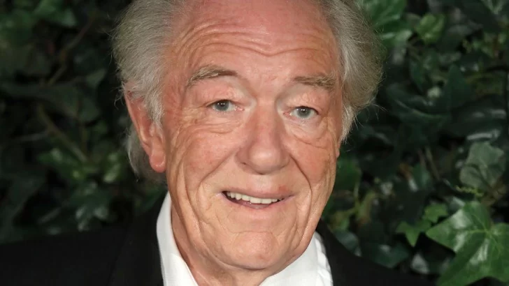 Muere Michael Gambon, quien interpretó al profesor Albus Dumbledore en Harry Potter y al detective Maigret