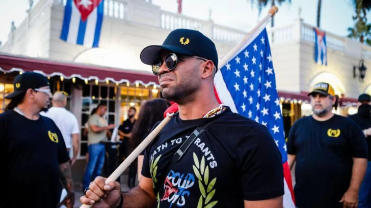 Enrique Tarrio, el exlíder de los Proud Boys de origen cubano que fue condenado a 22 años de cárcel por el asalto al Capitolio en EE.UU.