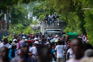 Instantáneas de AcentoTV: Kenia confía en que policías que enviará a Haití acaben con la violencia de las bandas