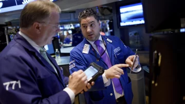 Wall Street abre en rojo y el Dow Jones baja un 0.26 %